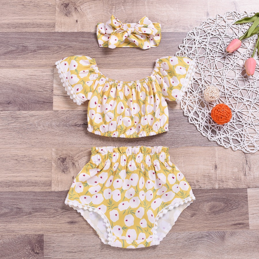 

lovely Casual O Neck Floral Print Yellow Girl Two-piece Shorts Set