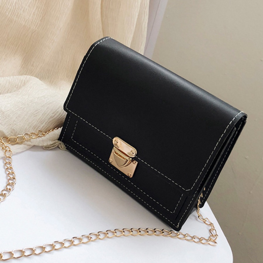 

lovely Trendy Chain Strap Black Crossbody Bag