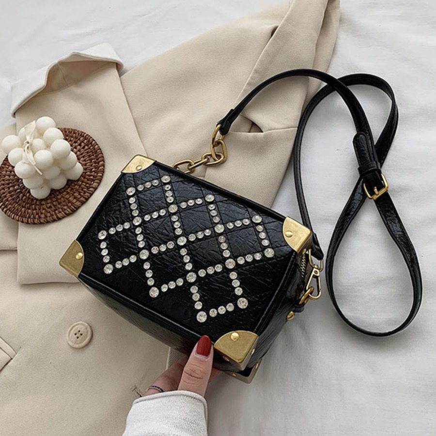 

lovely Trendy Rhinestone Decorative Black Crossbody Bag