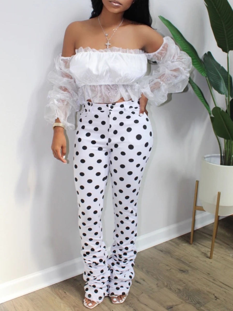 

lovely Stylish Dew Shoulder Dot Print White Two Piece Pants Set