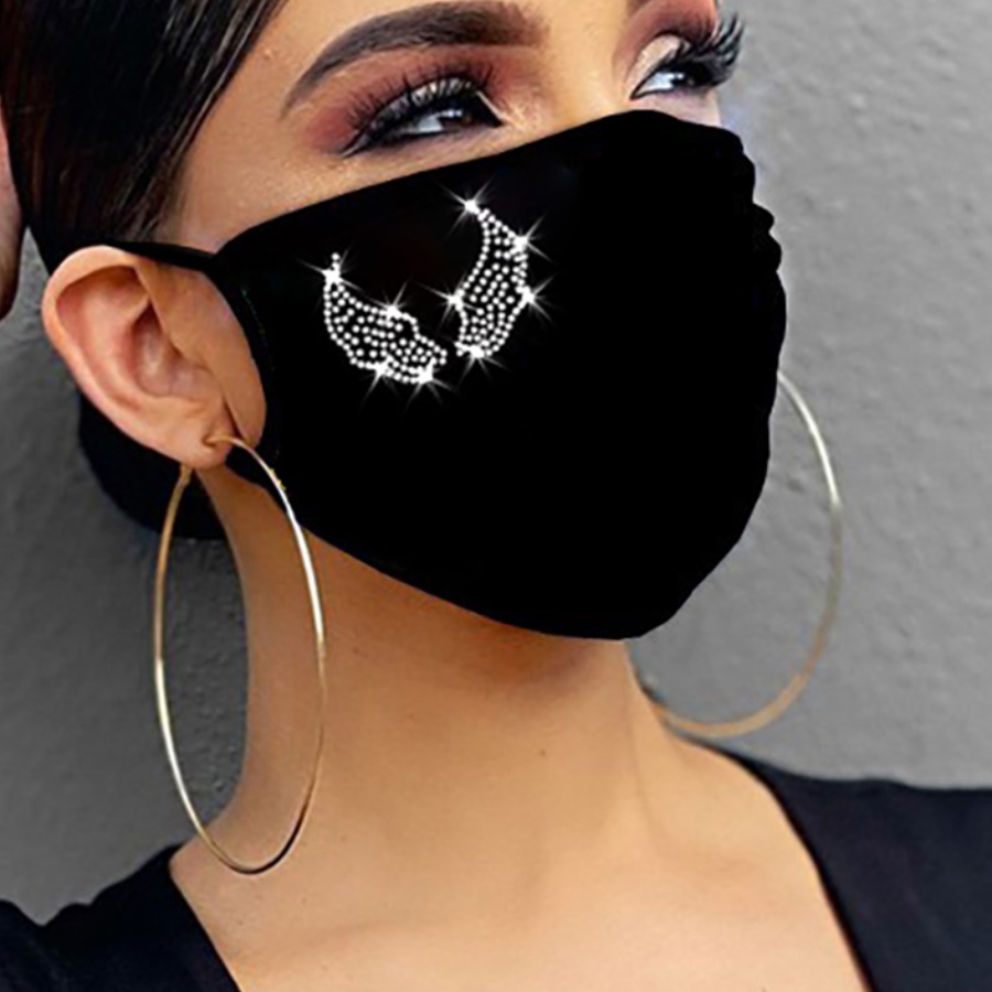 

Lovely Print Pitch-black Face Mask