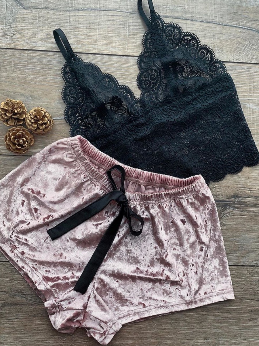 

lovely Sexy Lace Patchwork Black Sleepwear, Pink