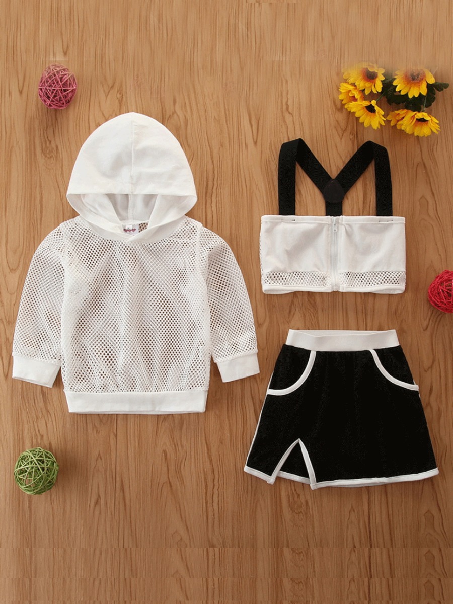

lovely Trendy Hooded Collar Patchwork White Girl Two-piece Shorts Set