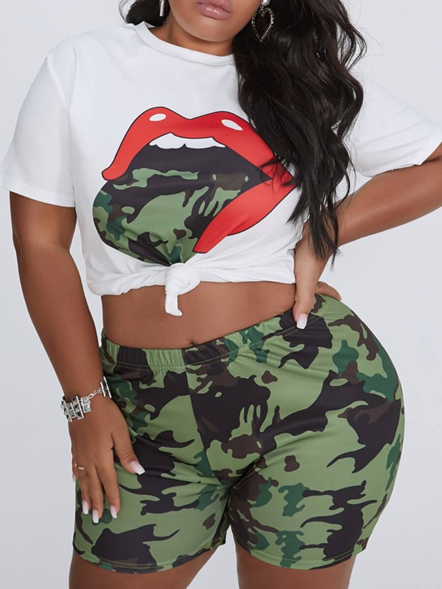 

LW Plus Size Street Camo Print Two-piece Shorts Set