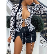 Lovely Street Striped Print Lace-up Black Blouse