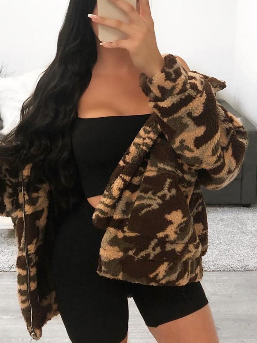 

Lovely Stylish Turndown Collar Camo Print Coat