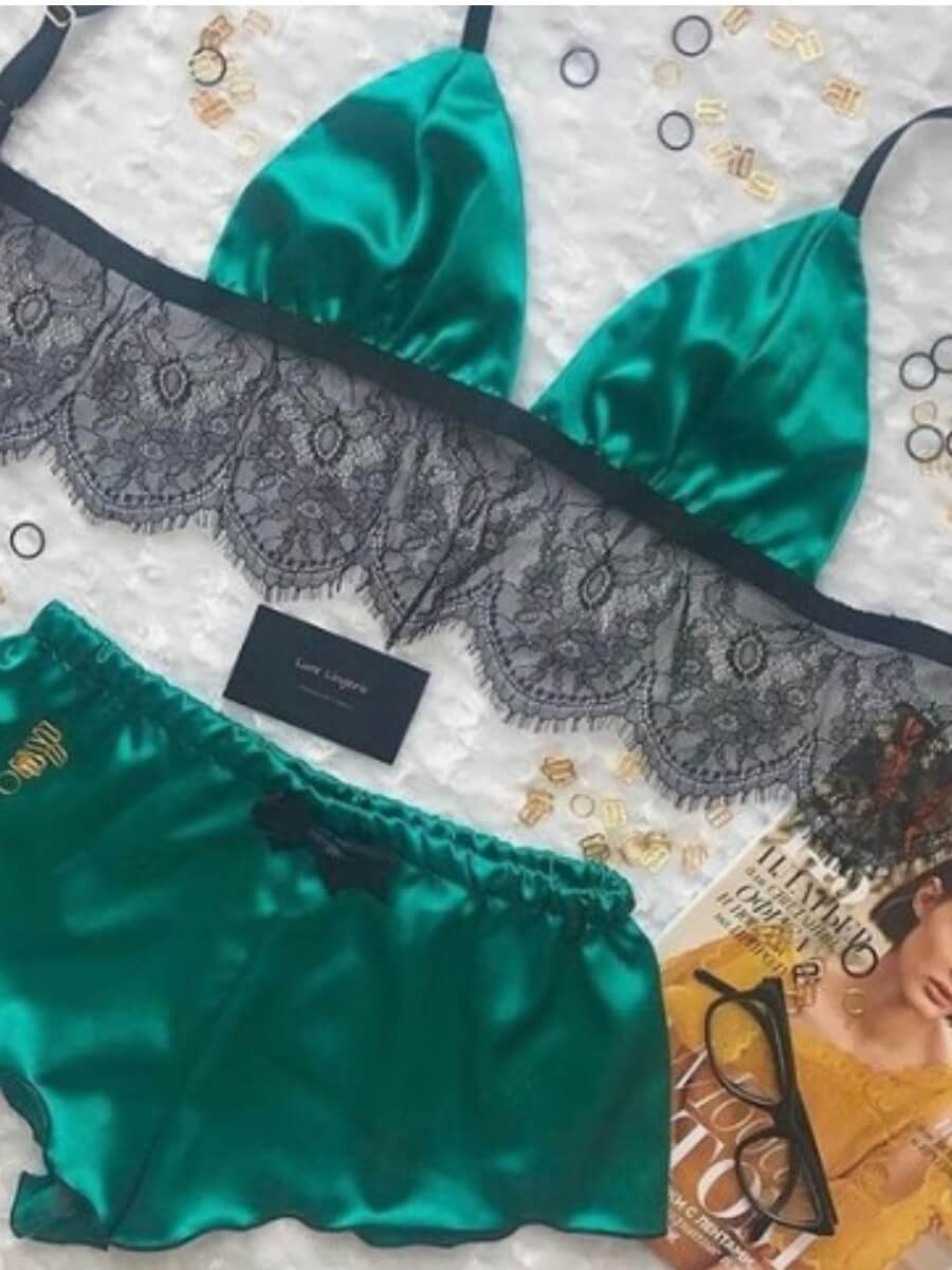 

Lovely Sexy Lace Patchwork Green Sleepwear