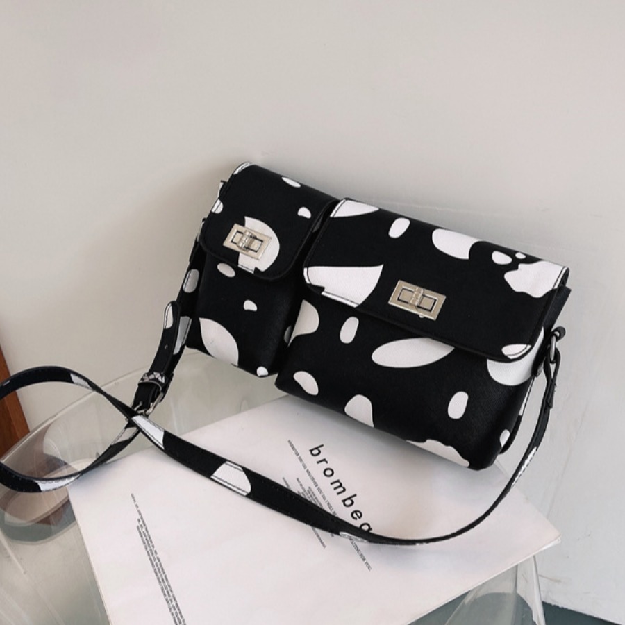 

Lovely Trendy Pirnt Black Crossbody Bag