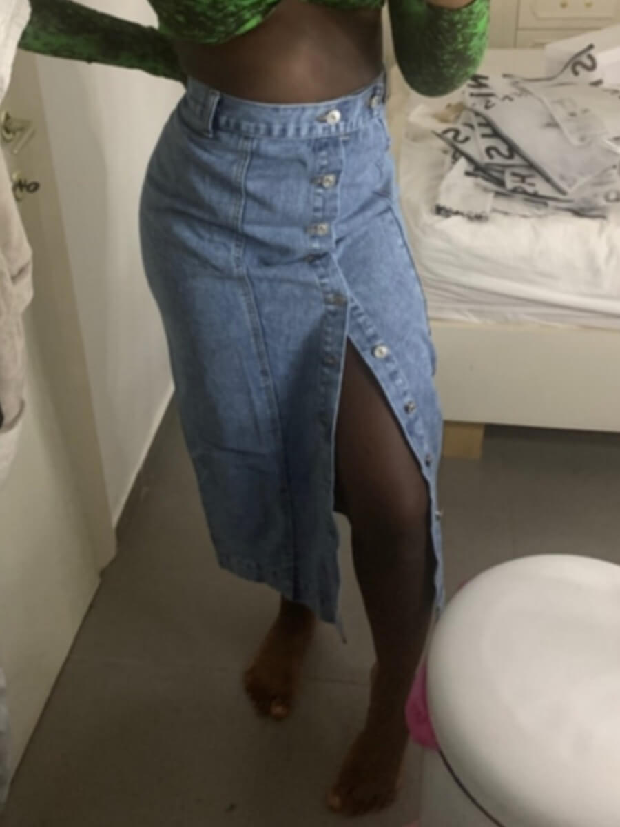 

Lovely Trendy Buttons Design Baby Blue Denim Skirt