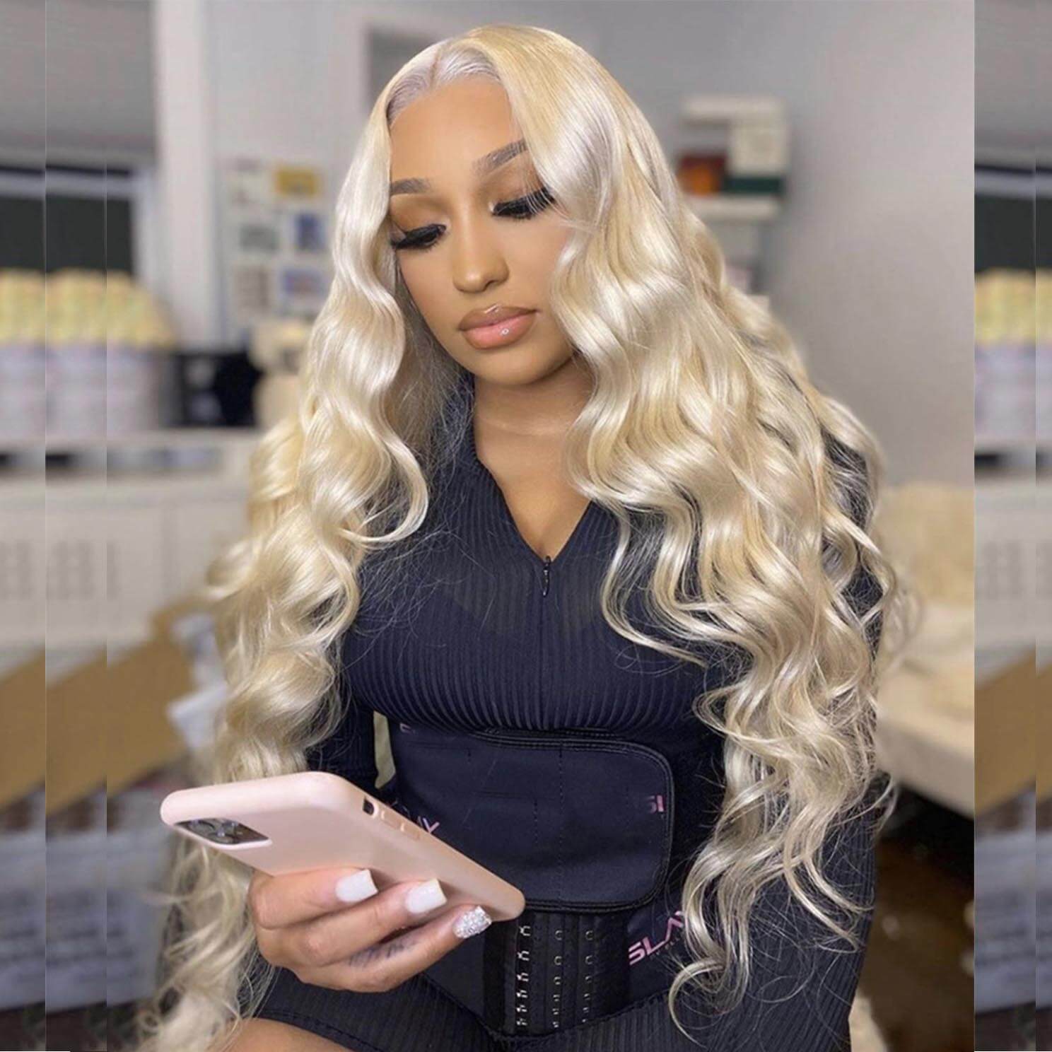 

Lovely Trendy Long Wavy Gold Wigs