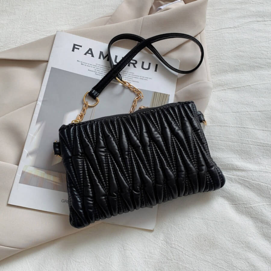 

Lovely Trendy Chain Strap Black Crossbody Bag