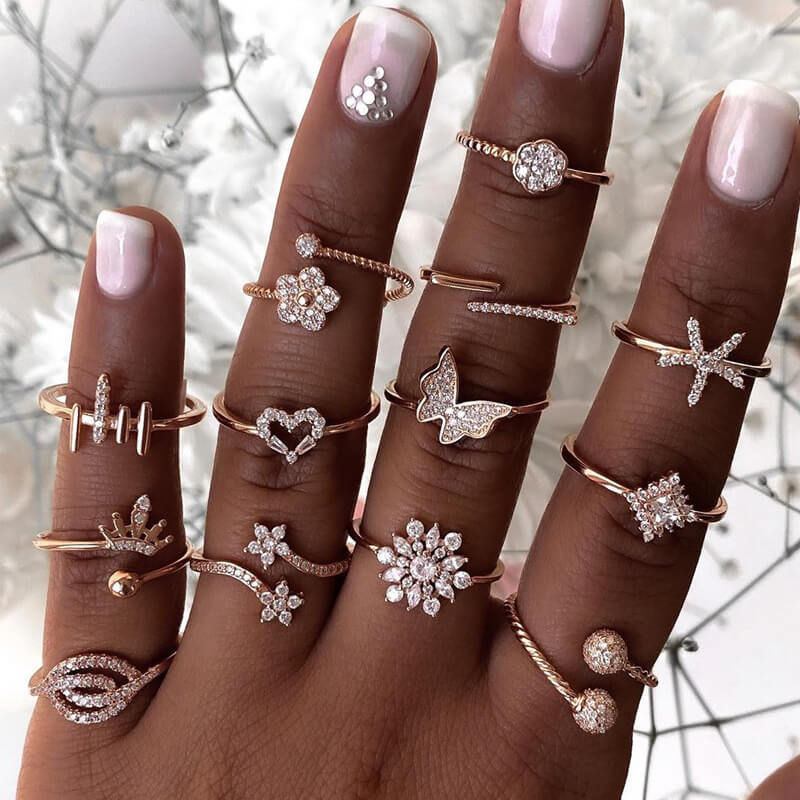 

Lovely Chic 13-piece Gold Ring