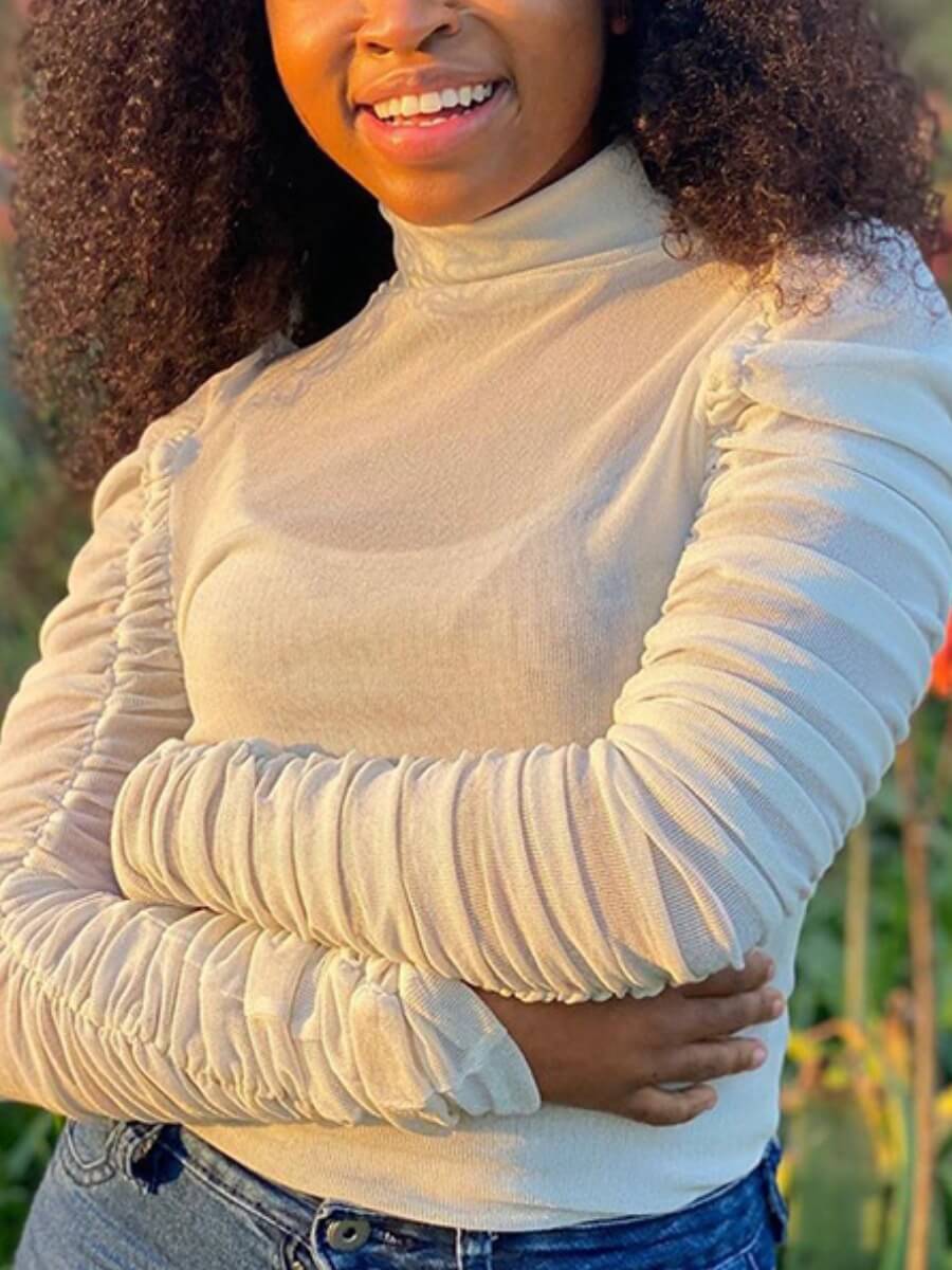 

Lovely Street Turtleneck Fold Desig White T-shirt