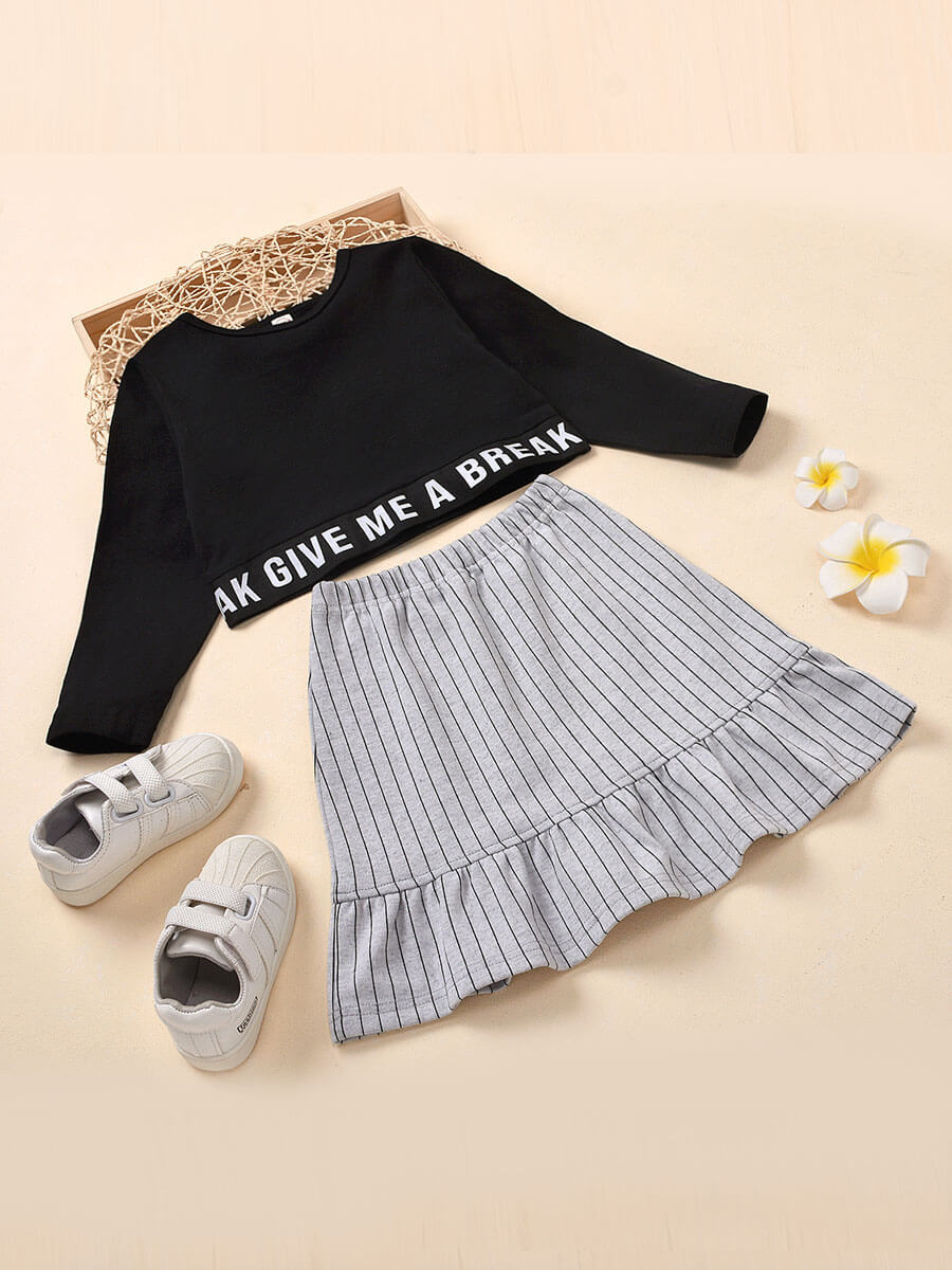 

Lovely Girl Stylish O Neck Patchwork Sequined White Two-piece Shorts Set, Black