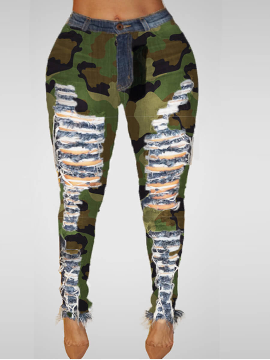 

Lovely Casual Broken Holes Camo Print Jeans