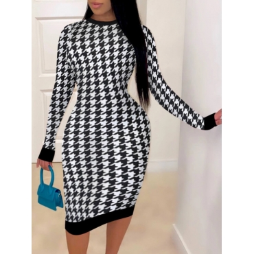 

LW BASICS Plus Size O Neck Plaid Print Dress, Black and white