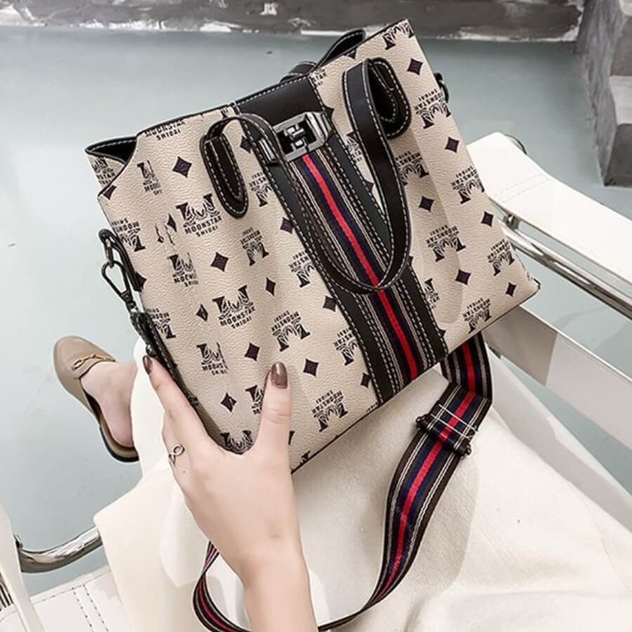 

Lovely Chic Striped Letter Print Khaki Crossbody Bag