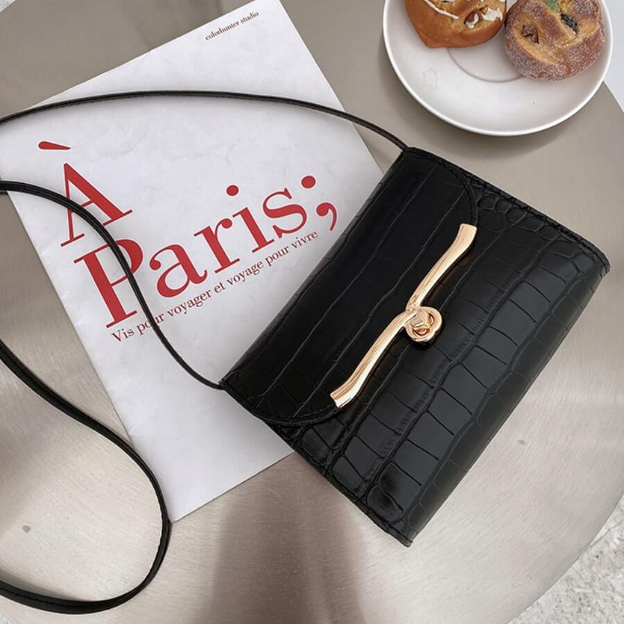 

Lovely Casual Metal Accessories Decoration Black Crossbody Bag