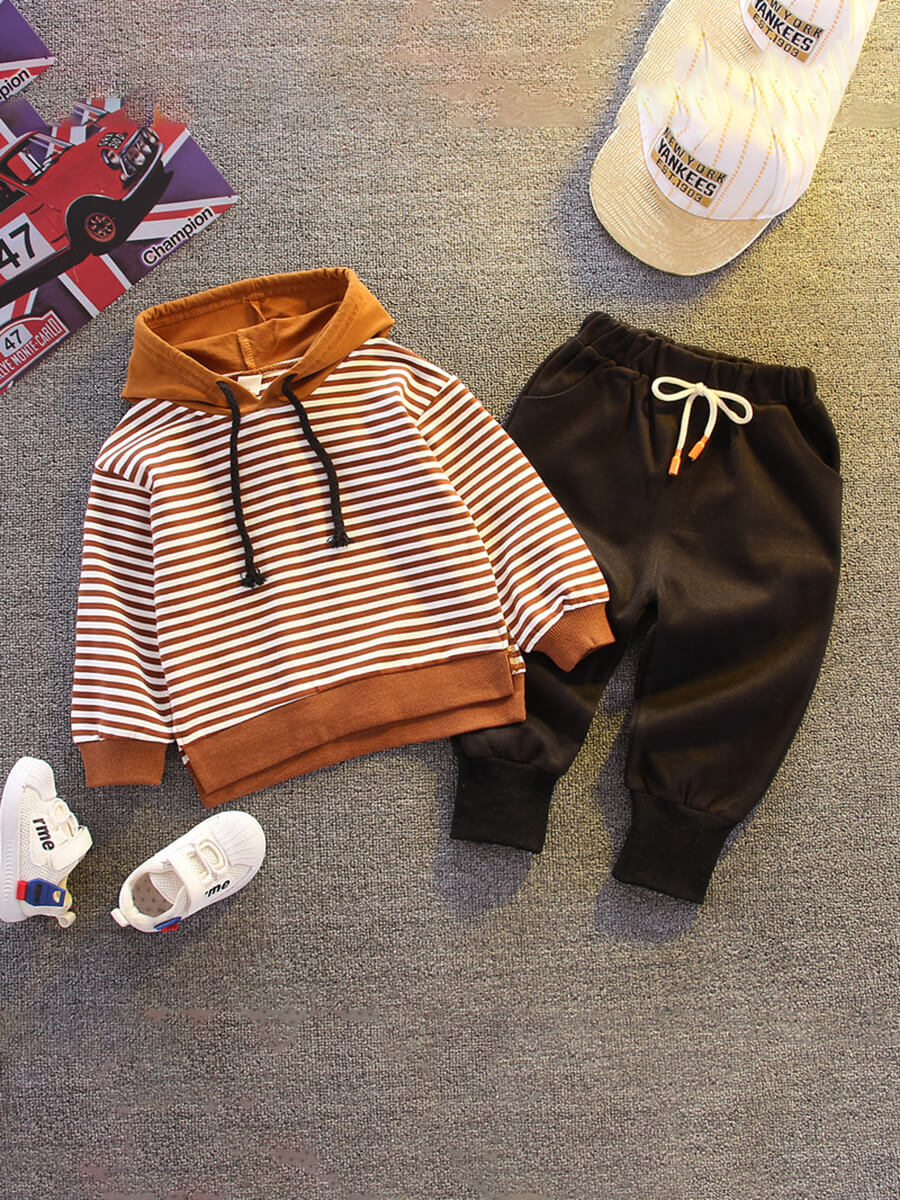 

Lovely Casual Hooded Collar Striped Print Drawstring Design Brown Boy Two Piece Pants Set
