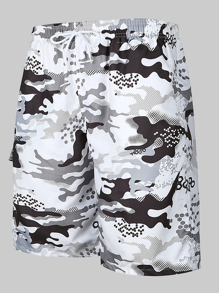 

Lovely Men Casual Camo Print White Shorts