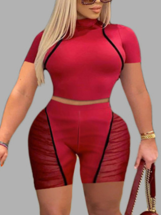 

Lovely Casual Turtleneck Patchwork Red Plus Size Two-piece Shorts Set