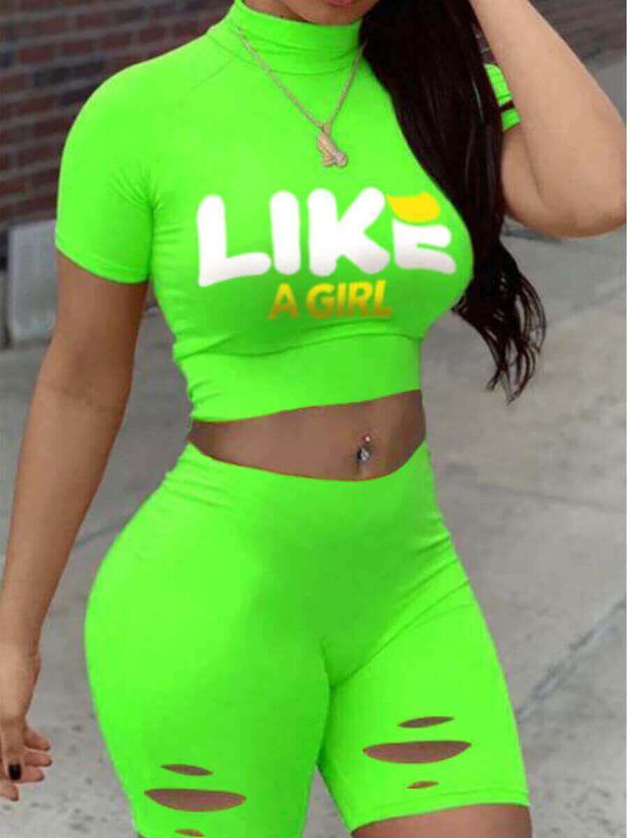 

LW Street Half A Turtleneck Letter Print Broken Holes Green Two Piece Shorts Set