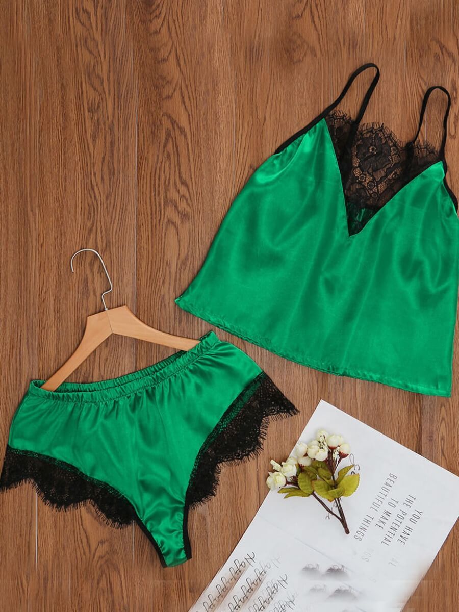 

Lovely Casual See-through Patchwork Green Plus Size Bra Sets