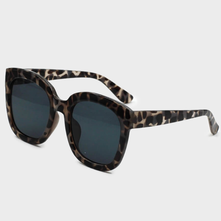 

Lovely Casual Leopard Print Brown Sunglasses