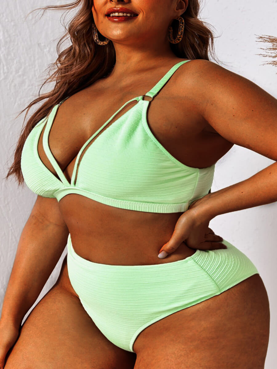 

Lovely Casual V Neck Hollow-out Green Plus Size Two-piece Swimsuit
