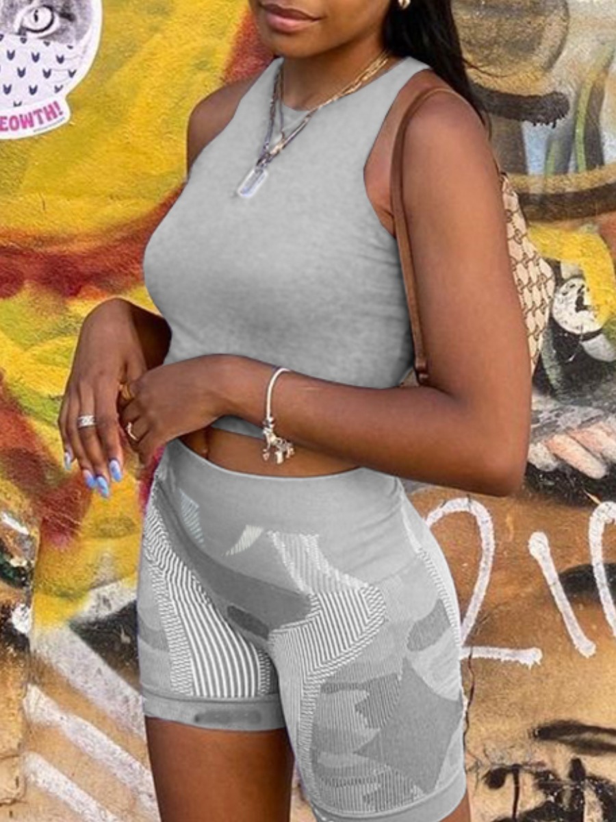 LW Sportswear O Neck Print Grey Yoga Two Piece Shorts Set