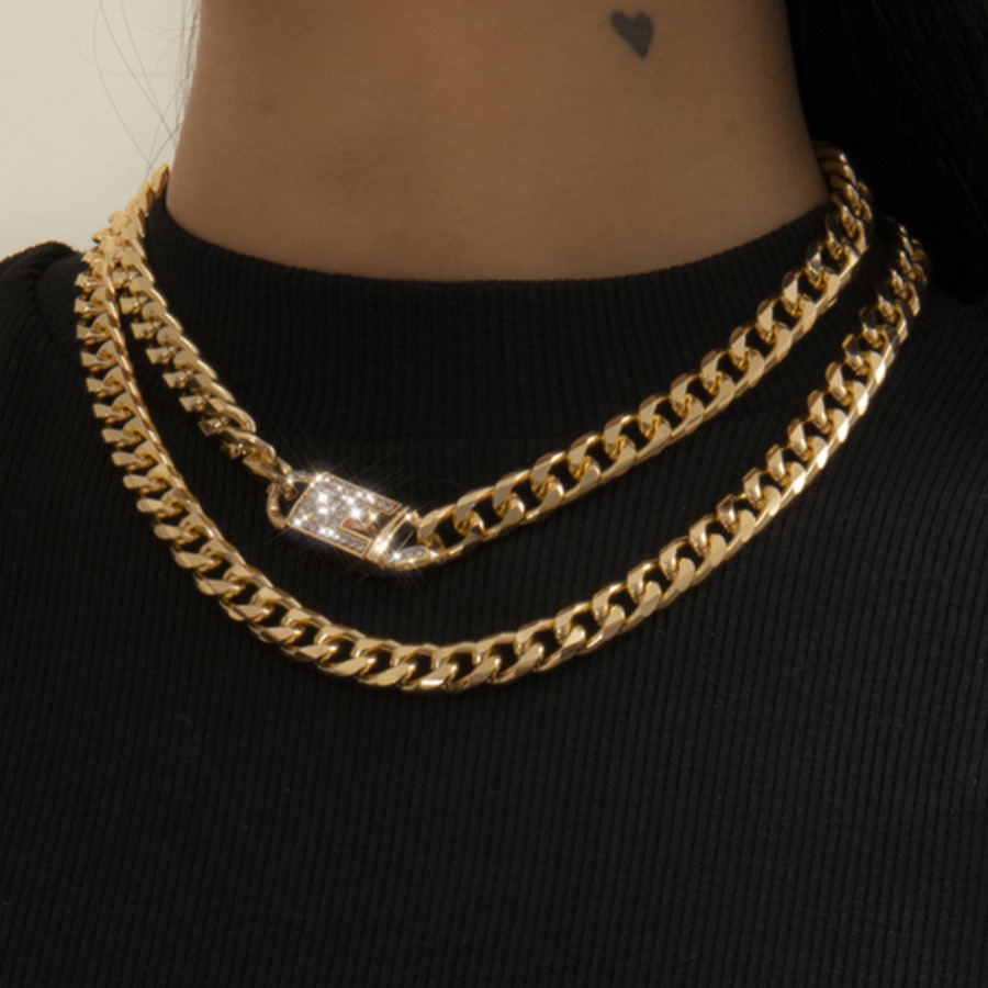 LovelyWholesale Casual Sequined Buckle Gold Double Layer Necklace All Seasons Casual Asymmetrical Spring Summer 2024