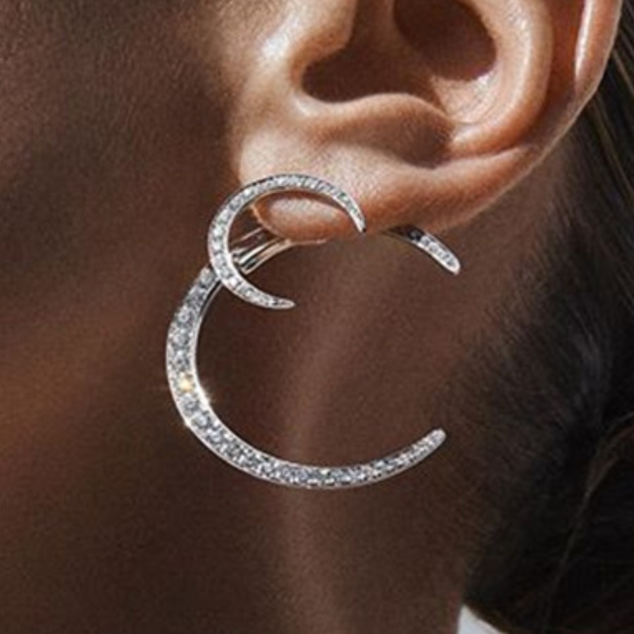 

Lovely Casual Moon Decoraion Silver Earring