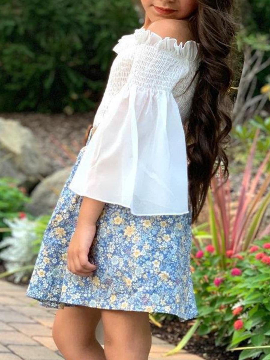 

Lovely Girl Sweet Fold Design Floral Print White Two Piece Skirt Set