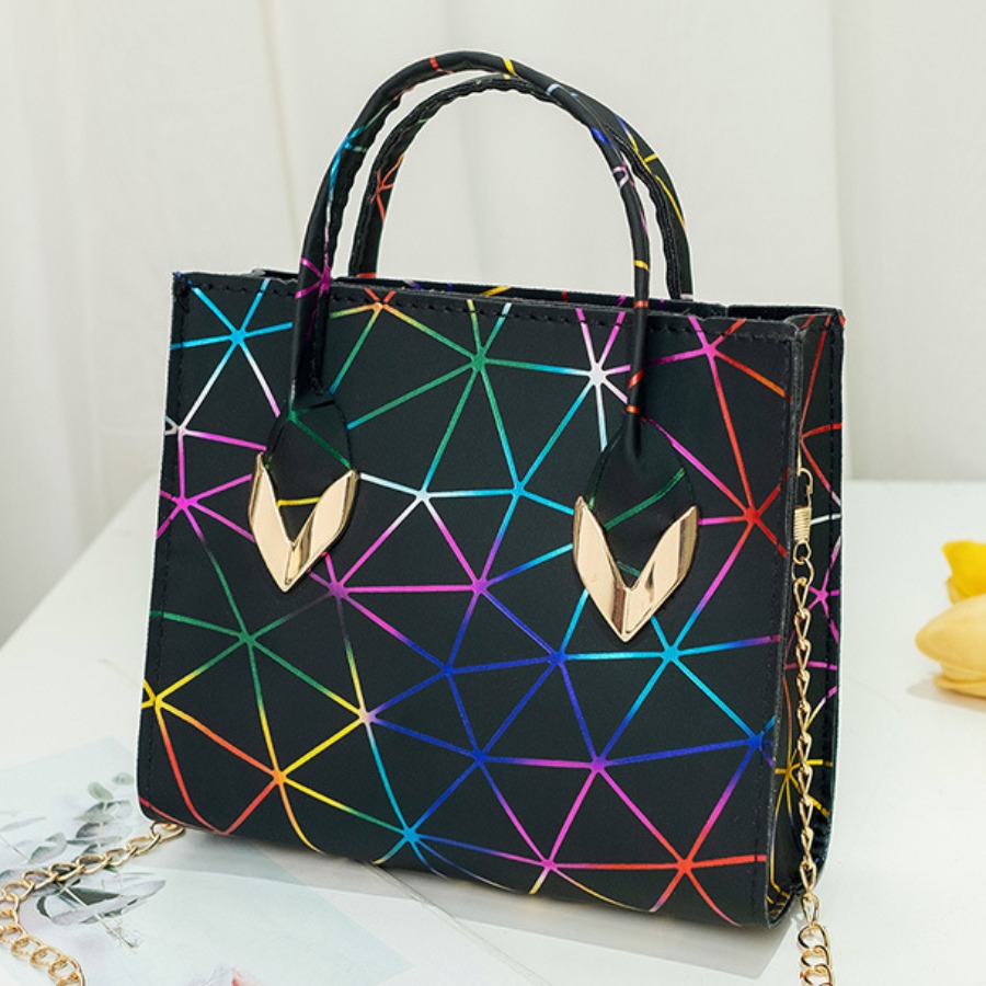 

LW Casual Geometric Print Chain Strap Black Crossbody Bag