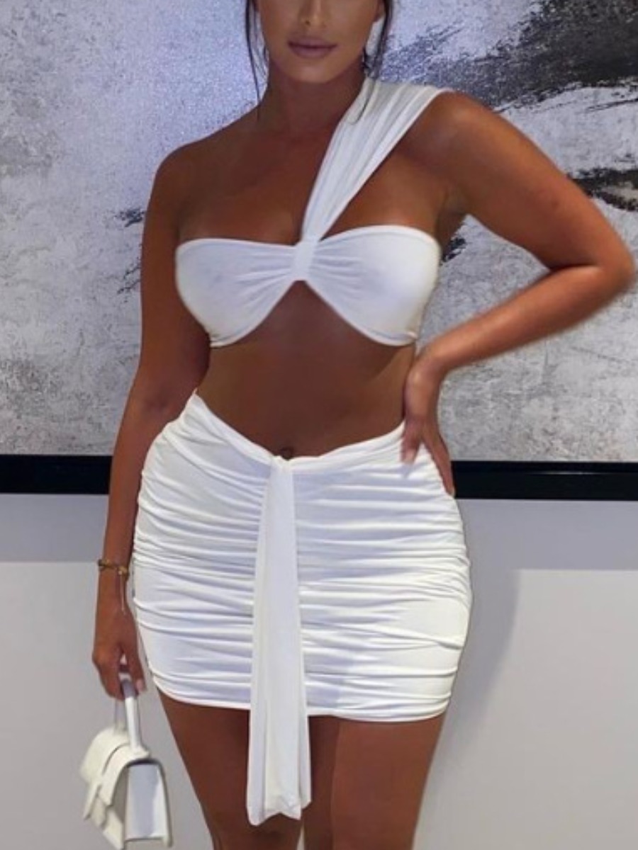 

Lovely Sexy One Shoulder Fold Design White Two Piece Skirt Set