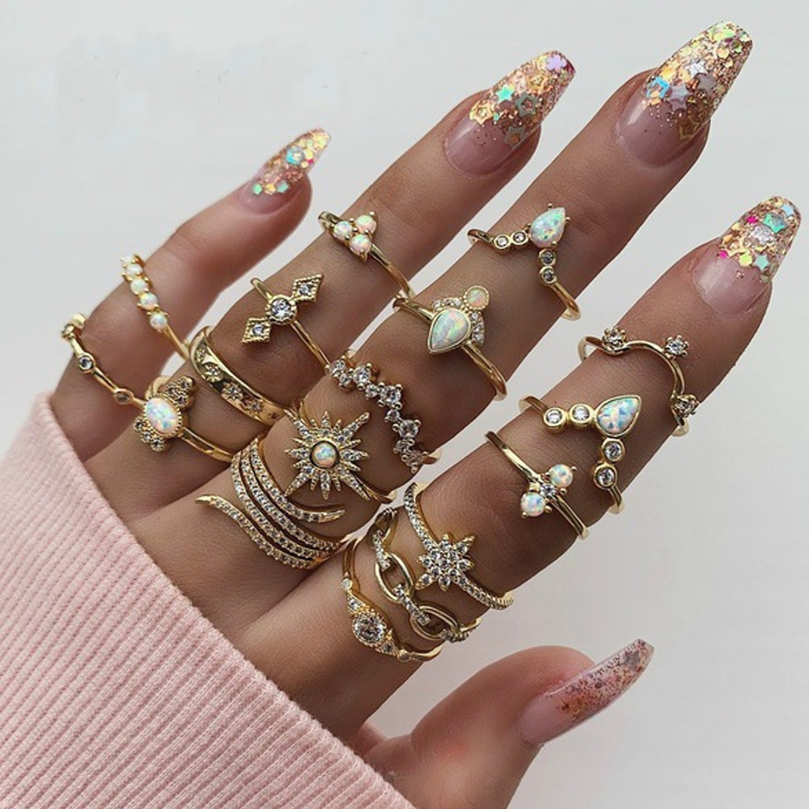 

Lovely Sweet Sequined Star Gold 17-piece Ring