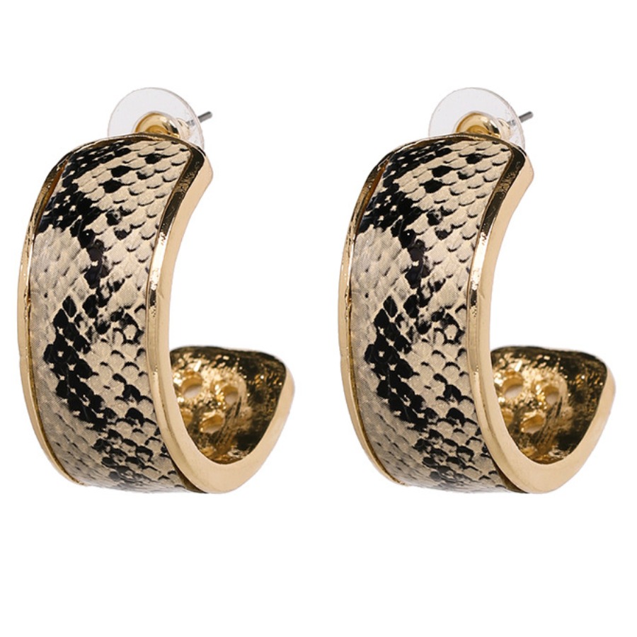 

Lovely Casual Leopard Print Curved Earring
