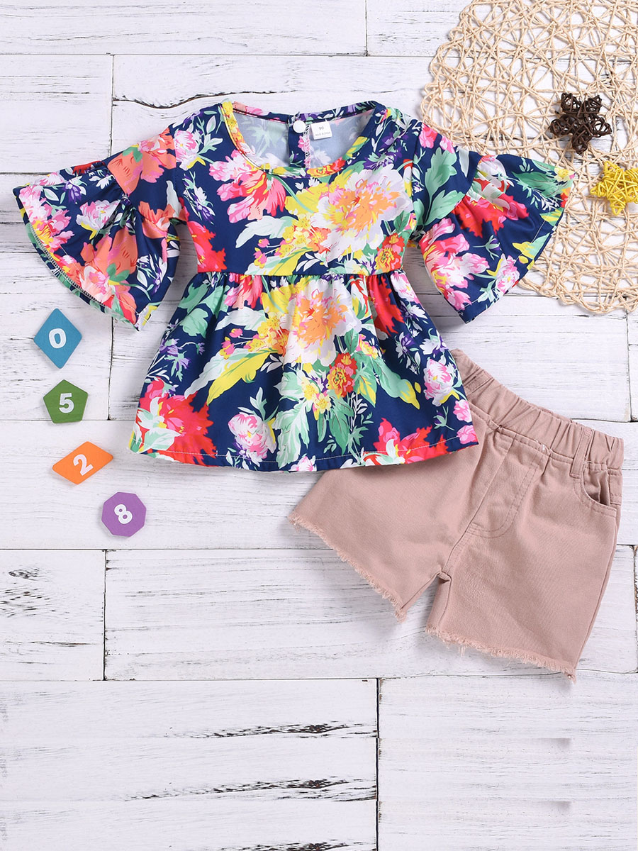 

Lovely Girl Sweet Floral Print Flounce Design Ripped Blue Two Piece Shorts Set