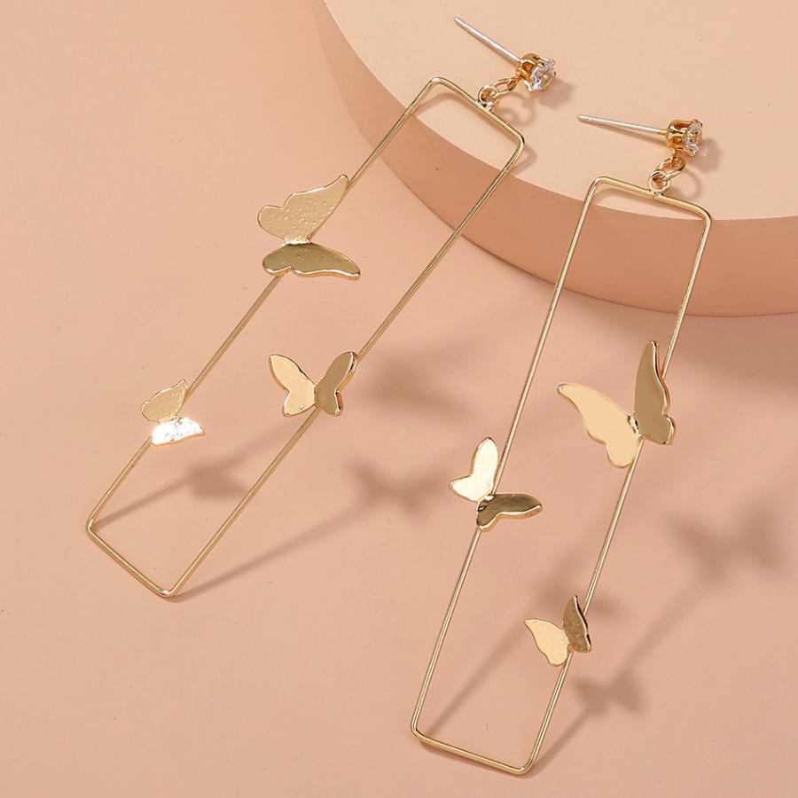 

Lovely Casual Butterfly Gold Earring