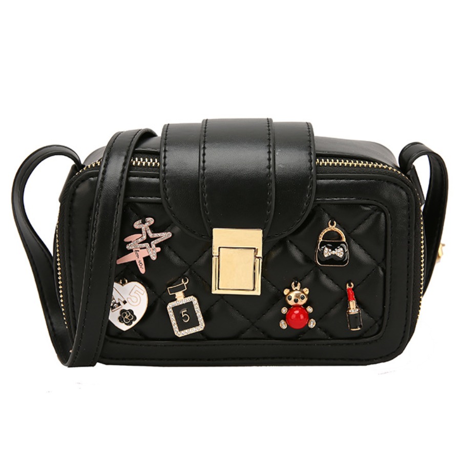

Lovely Street Heart-shaped Cartoon Decoration Black Crossbody Bag