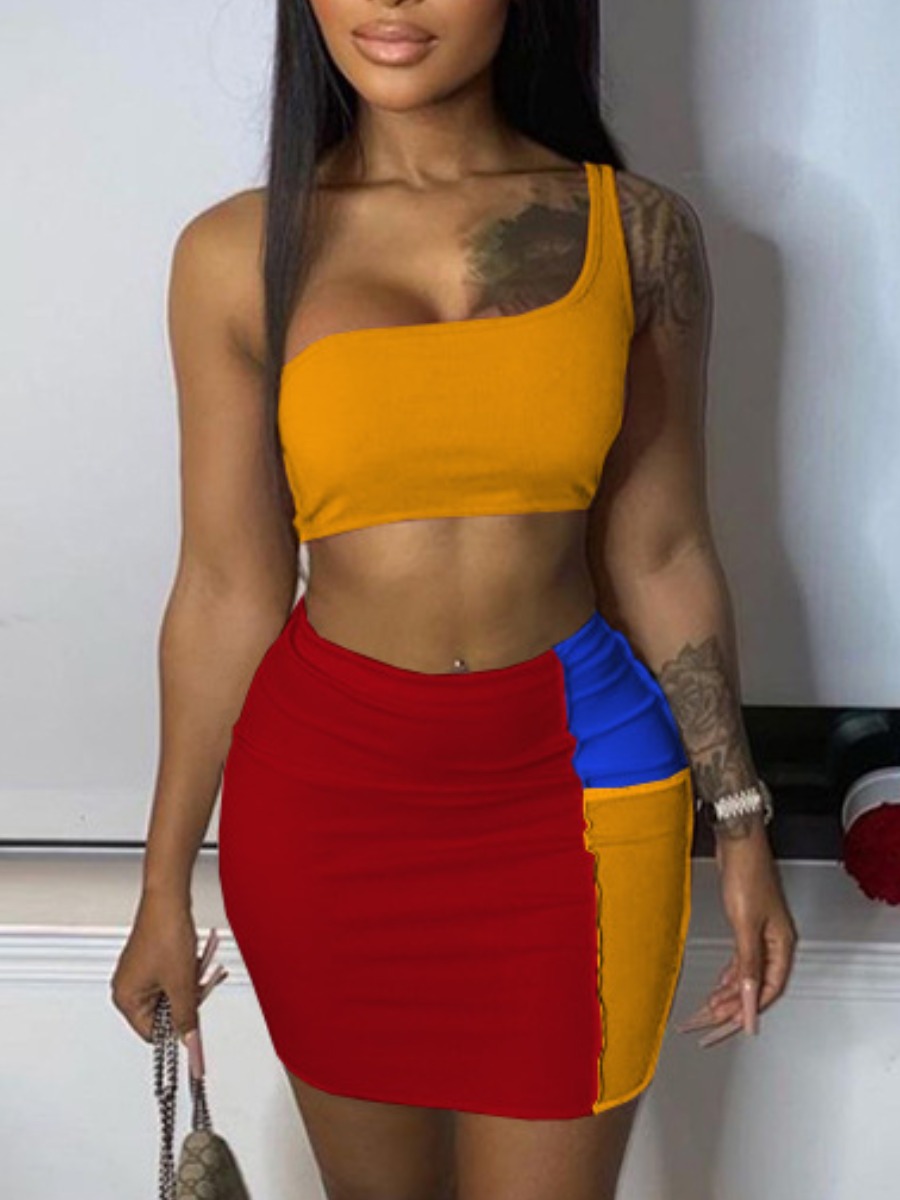 

Lovely Street One Shoulder Color-lump Red Two Piece Skirt Set