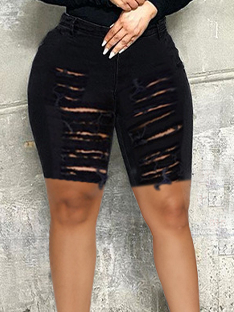 

Lovely Plus Size Street High-waisted Ripped Black Shorts
