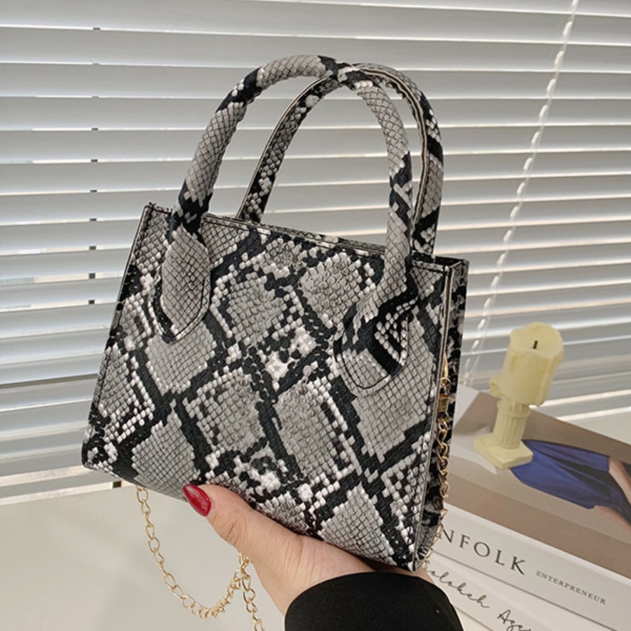 

LW Casual Cobra Print Chain Strap Grey Crossbody Bag