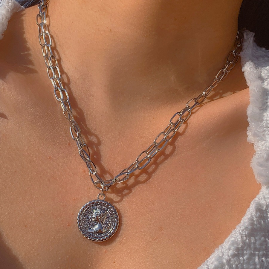 

Lovely Street Coin Decoration Silver Necklace