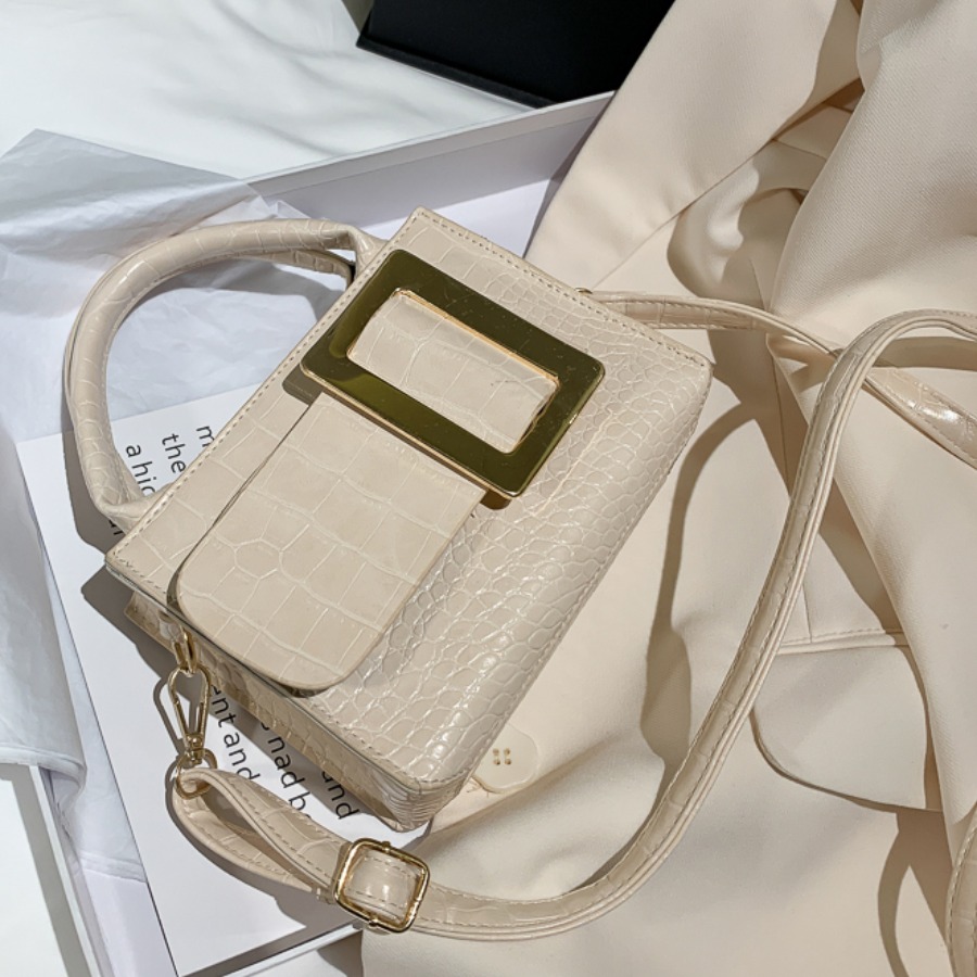

Lovely Casual Metal Accessories Decoration White Crossbody Bag