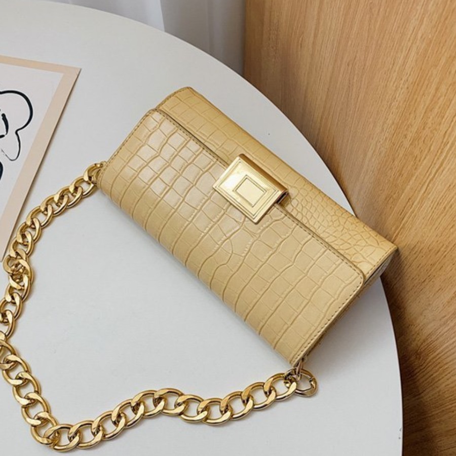 

LW Casual Chain Strap Yellow Shoulder Bag