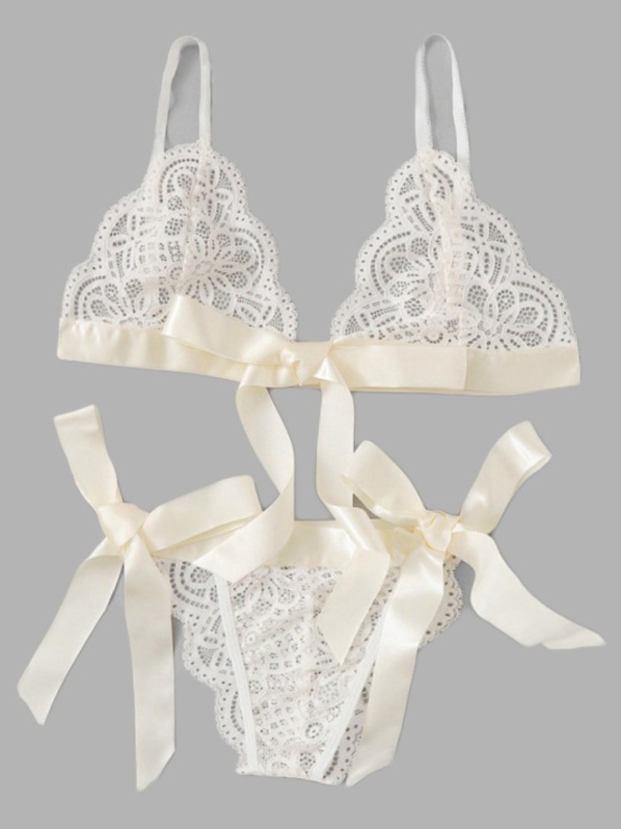 

Lovely Plus Size Sexy See-through Scalloped White Bra Set