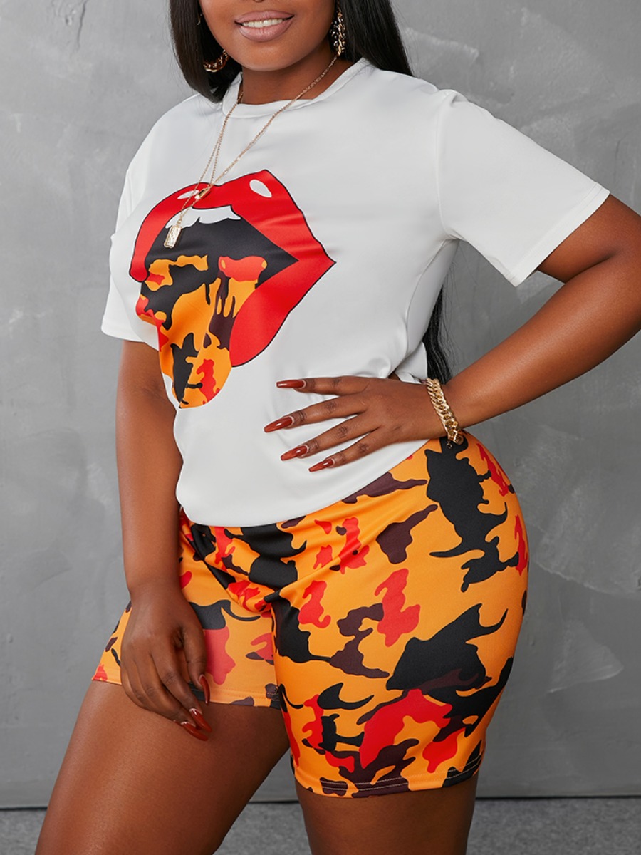 

Lovely Plus Size Street Lip Camo Print Croci Two-piece Shorts Set