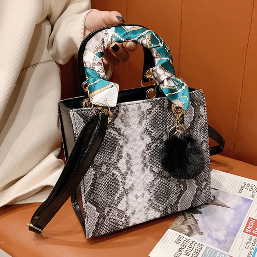 

Lovely Casual Cobra Print Grey Crossbody Bag
