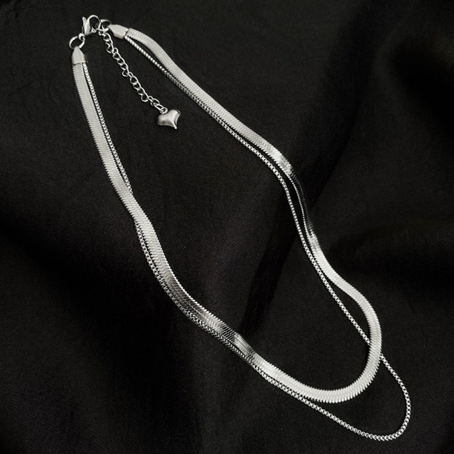 

Lovely Men Casual Heart-shaped Decoration Silver Necklace